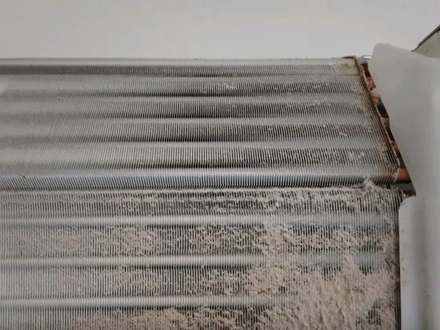  カビと汚れ嫌な臭いを消臭剤配合洗剤でスッキリ高圧洗浄 カードOK  防カビ無料サービスの画像