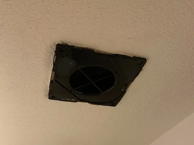 【損害保険加入済みで安心◎】営業時間外・対応地域外のご相談も受付可能です！サービスの画像