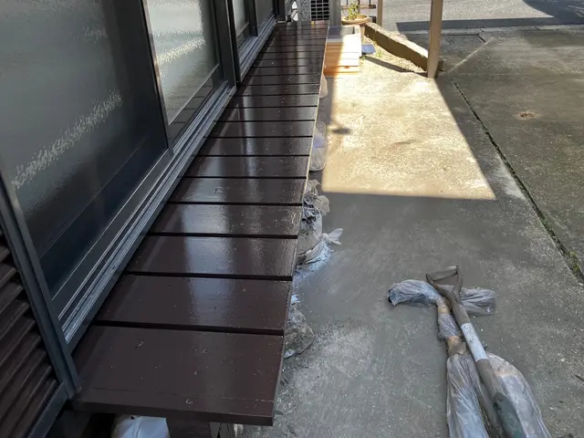 ウッドデッキ塗装・メンテナンス(濡れ縁の補修、塗装も可能)サービスの画像