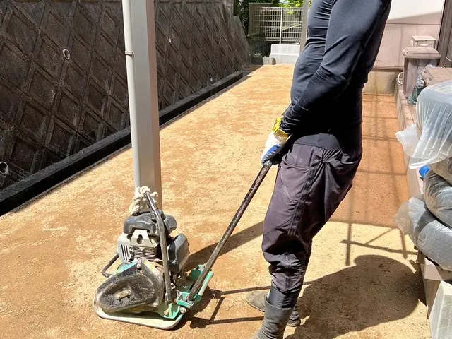 オシャレな綺麗なお庭に☆雑草対策バッチリ◎迅速な対応、丁寧な作業を心がけてます！サービスの画像