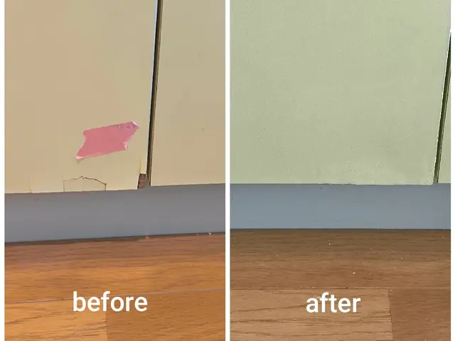 キッチンパネル穴、染みを補修。交換より安く蘇らせる!小さな傷は更に低価格対応サービスの画像