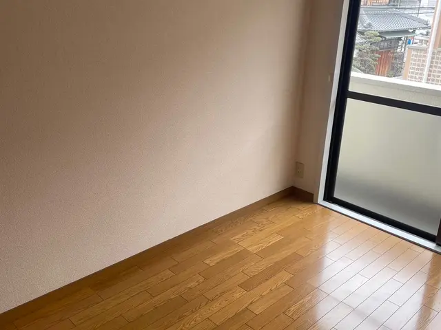 作業外注一切なし◆損害保険加入済み◆訪問時の駐車場代は当店が負担◆サービスの画像