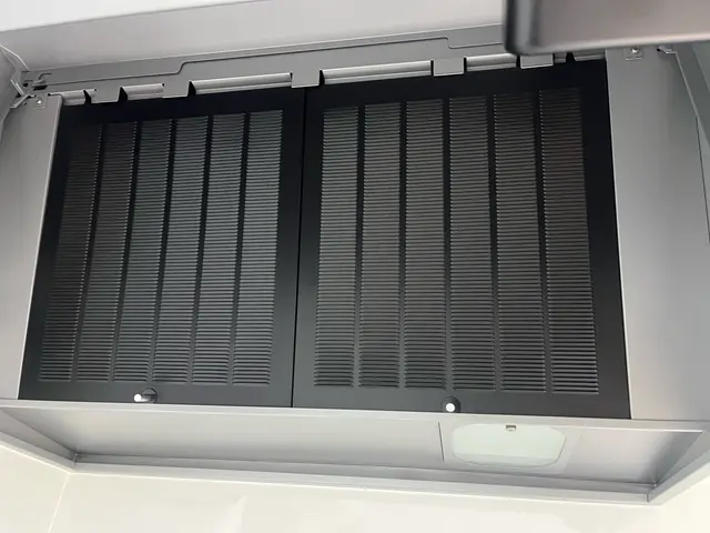 【ノーマルエアコン1台の高圧洗浄、床ワックス無料サービス！】サービスの画像