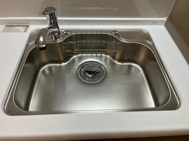 【ノーマルエアコン1台の高圧洗浄、床ワックス無料サービス！】サービスの画像