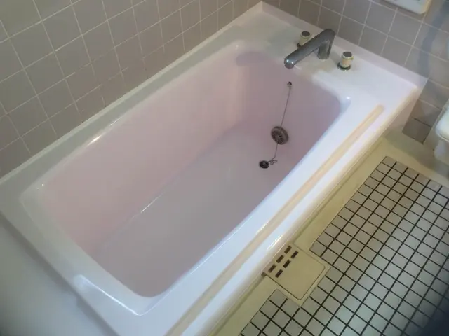 バスタブ（浴槽）塗装サービスの画像