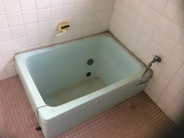 バスタブ（浴槽）塗装サービスの画像