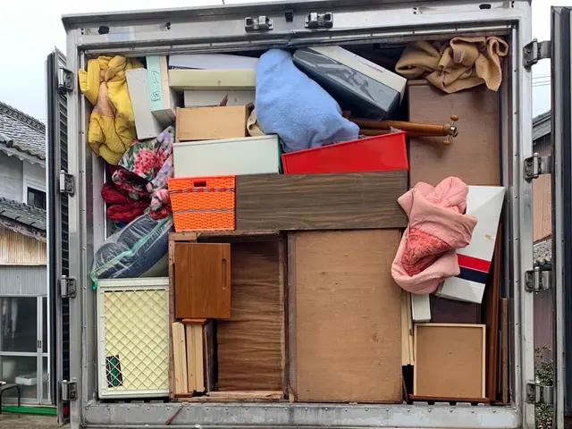 回収出来ない物はほぼありません、買取や回収エリアについてはお問合せ下さい。サービスの画像