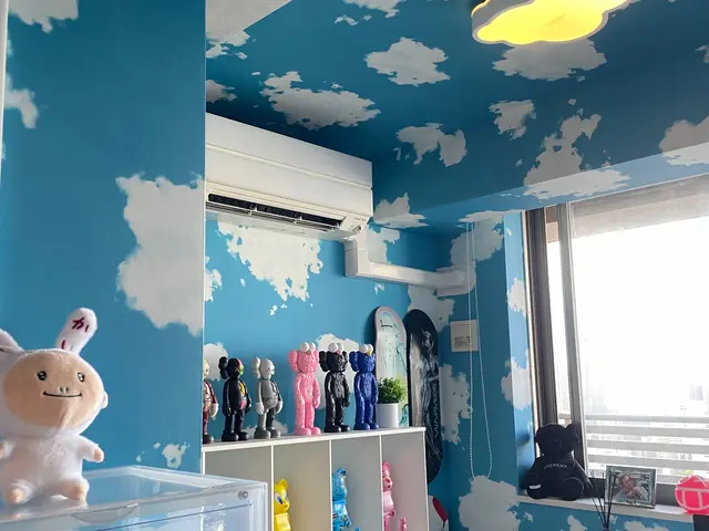 季節が変わる。空間が整う。壁から始まる、秋の美意識、ほんのり、あたたかくサービスの画像