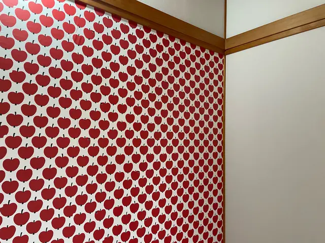 季節が変わる。空間が整う。壁から始まる、秋の美意識、ほんのり、あたたかくサービスの画像