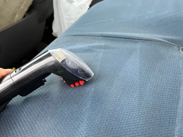 【業歴10年の経験と実績】完全自社施工！女性スタッフ同行可能！損害保険加入サービスの画像