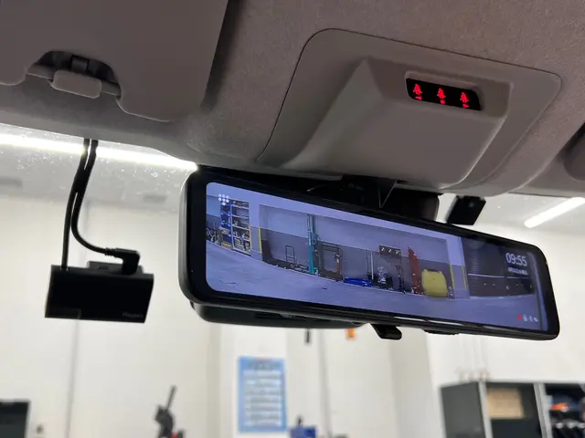 作業外注一切なし◎経験年数20年のベテラン店舗！親切・丁寧に対応いたします。サービスの画像