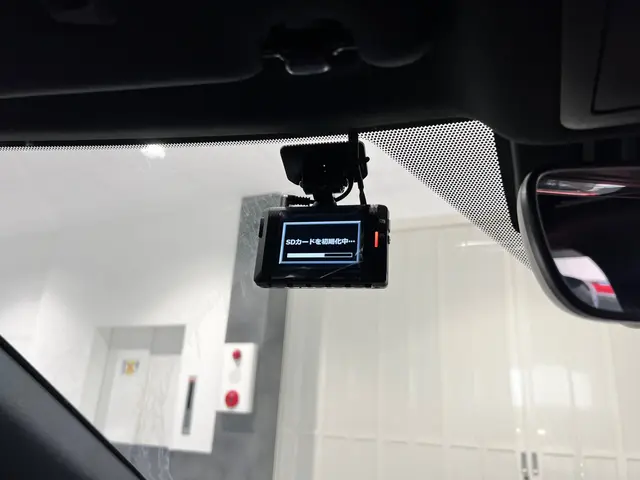 作業外注一切なし◎経験年数20年のベテラン店舗！親切・丁寧に対応いたします。サービスの画像