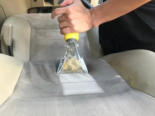 【日祝対応可】高温スチームで汚れ臭い除去します☆発電機使用可マンション月極可サービスの画像