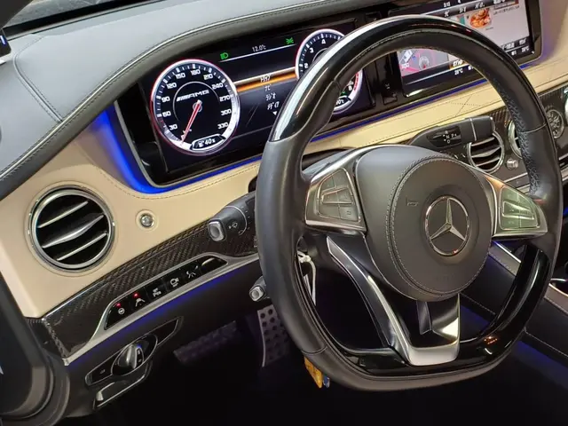 口コミ多数！車内クリーニングで汚れと臭いをスッキリ！京阪神を幅広く出張対応。サービスの画像