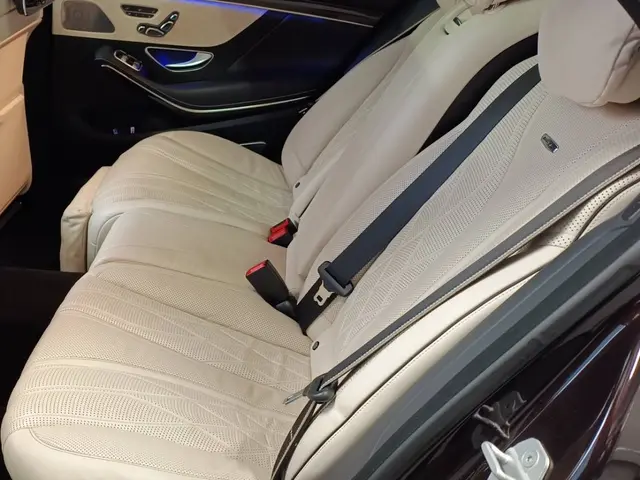 口コミ多数！車内クリーニングで汚れと臭いをスッキリ！京阪神を幅広く出張対応。サービスの画像