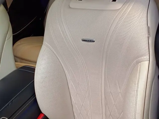 口コミ多数！車内クリーニングで汚れと臭いをスッキリ！京阪神を幅広く出張対応。サービスの画像