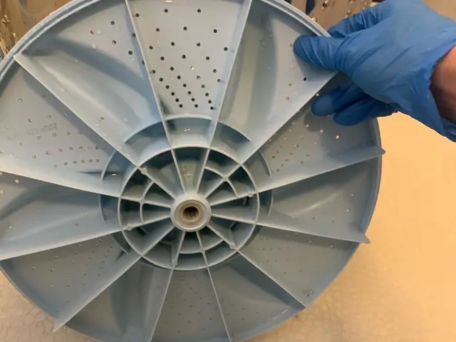 【年末前の大特価！！】完全分解で隅々までキレイに！写真の私が対応致しますサービスの画像