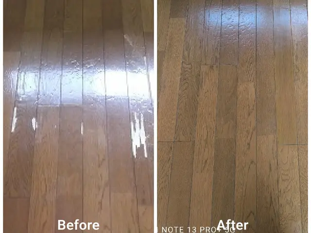 フローリング、ドアの引っ掻き傷、凹み、経年劣化など補修。気になる小キズは消える!サービスの画像