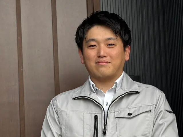 壁紙染色クロスクリア！チタンコートで消臭・抗菌・防カビ・有害化学物質分解機能付きサービスの画像