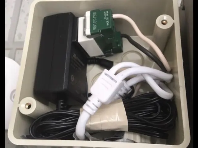 防犯カメラオリジナル支柱取付設置防水対策LAN配線施工同軸施工ｺﾝｾﾝﾄ増設サービスの画像