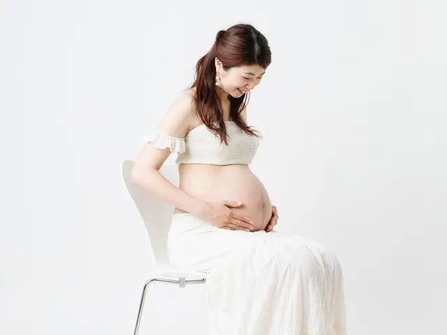 出張マタニティフォト　『お友達とフォト』も可能です♪サービスの画像