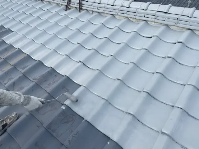 遮熱塗料で電気代をお得にしませんか？プロの目線でサポート致します！インスタ発信中サービスの画像