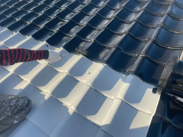 遮熱塗料で電気代をお得にしませんか？プロの目線でサポート致します！インスタ発信中サービスの画像