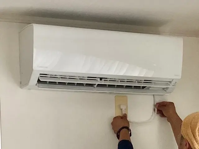 エアコン用のコンセント増設お任せください。サービスの画像