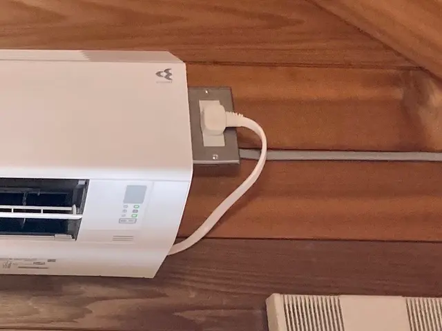 エアコン用のコンセント増設お任せください。サービスの画像