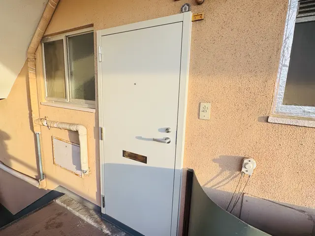 ミリ単位でこだわる精密職人が、おうちの顔をしっかり整えます。サービスの画像