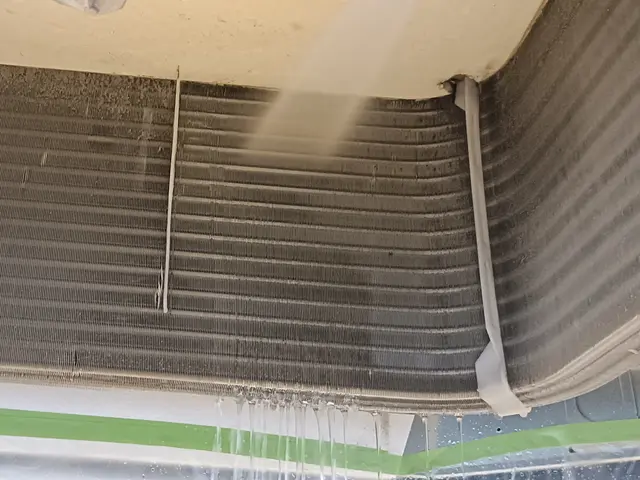 現金払いで抗菌コート無料！11月15日まで！深夜のクリーニングもご相談下さい！サービスの画像