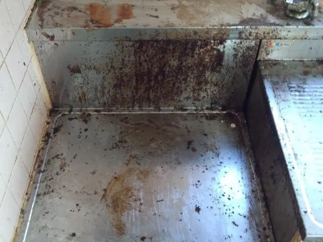 ワックス無料！駐車代当店負担！土日祝日・時間外もご相談下さいサービスの画像