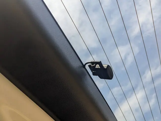 ドライブレコーダー取り付け1,000台以上の実績！大手自動車販売店出身者が対応！サービスの画像