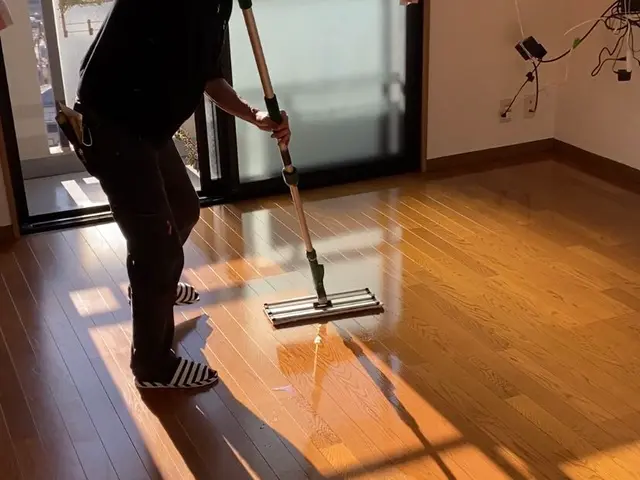 【一般在宅可】大掃除シーズン到来！年末年始を気持ちよく迎えるフロアクリーニング♪サービスの画像