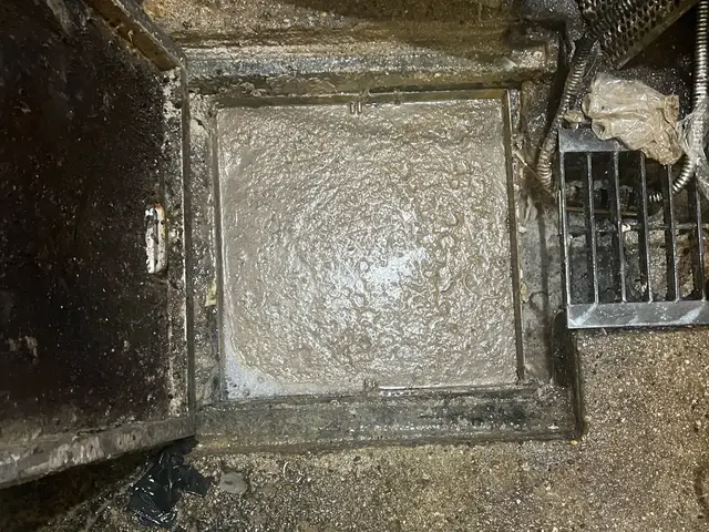 排水管洗浄と詰まり抜きのプロ！即日対応可能！サービスの画像