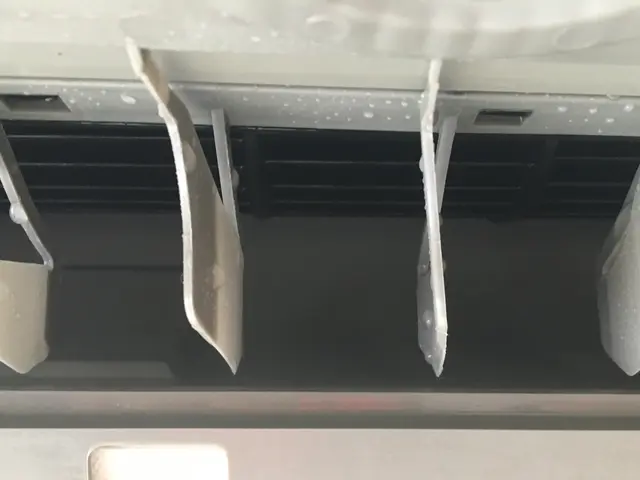 【TVでも紹介されました！】カビ、油煙、ほこり等で汚れてます。確り洗浄で快適に！サービスの画像