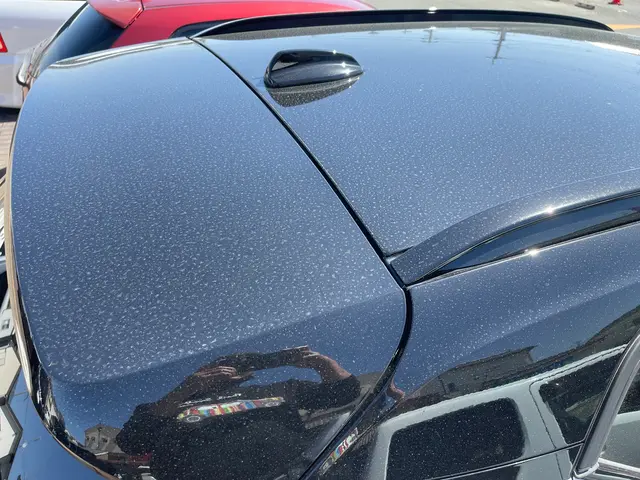 【実績1000件】光沢のある艶々な仕上がりに！少量の水でも傷をつけずに洗車！！サービスの画像