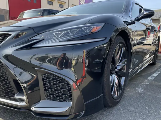 【実績1000件】光沢のある艶々な仕上がりに！少量の水でも傷をつけずに洗車！！サービスの画像