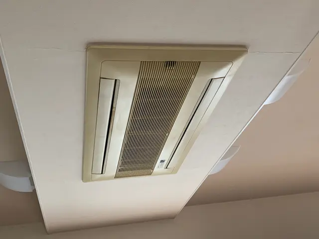 エアコン取り外し(業務用、家庭用)サービスの画像