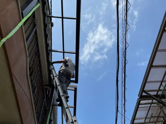 波板張替え、カーポートポリカ板張替え、テラスポリカ板張替えサービスの画像