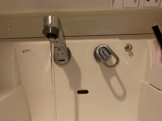 洗面所水栓交換サービスの画像