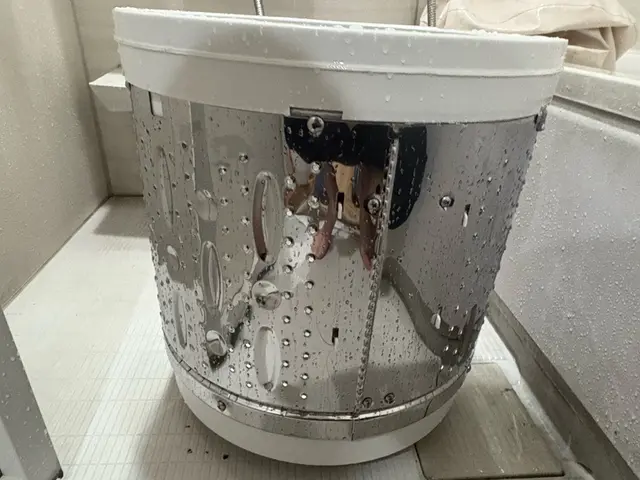 【料金23,000円実施の超割引中!!】家庭用ドラム式洗濯機の洗濯槽徹底分解洗浄サービスの画像