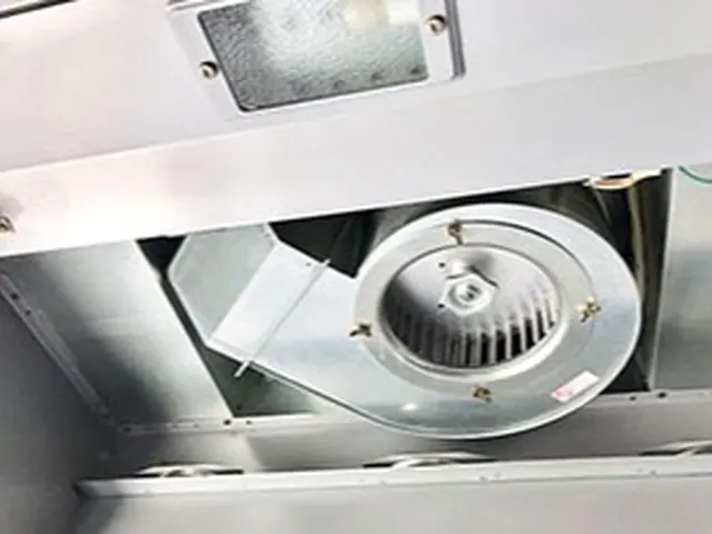 【業歴12年の実績】予約から施工まで全て自社対応◎アフターフォローも万全サービスの画像