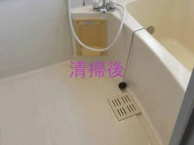 親切、丁寧、迅速にお風呂とキッチンの換気扇お掃除いたしますサービスの画像