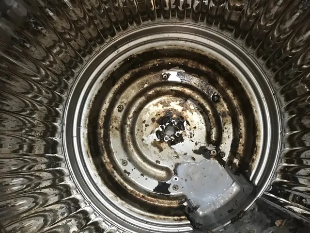 洗濯機分解クリーニング◎衣類を洗うものだからいつも清潔に◎分解徹底洗浄！！サービスの画像