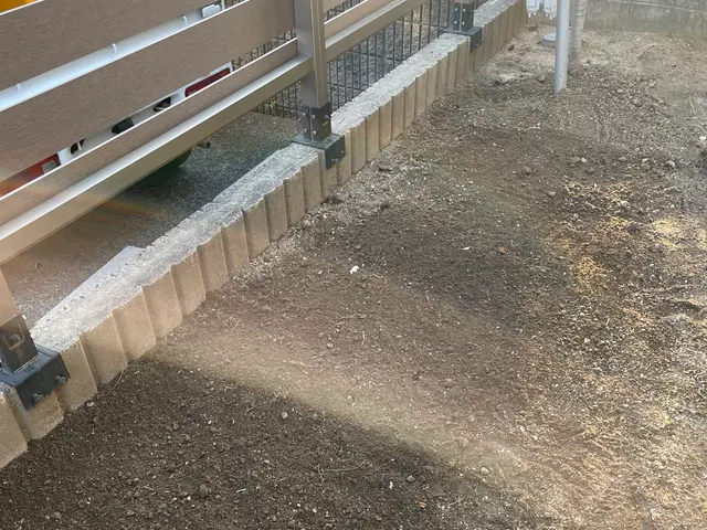 抜根専門のサービスです！伐採後の切株でお困りでしたらご相談ください！サービスの画像