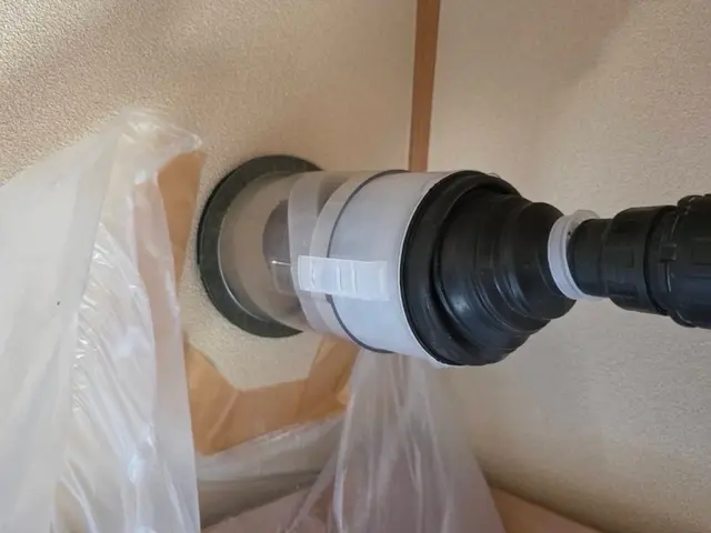 エアコン設置場所の変更、他社で断られた、隠蔽配管で水漏れご相談下さい★サービスの画像