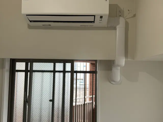 エアコン設置場所の変更、他社で断られた、隠蔽配管で水漏れご相談下さい★サービスの画像