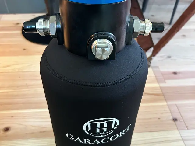 洗車歴10年のプロが話題の3PH洗車を施工！初めから最後まで全て純水のみを使用！サービスの画像