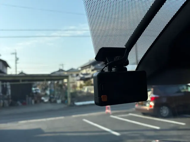 ドライブレコーダー取り付けサービスの画像